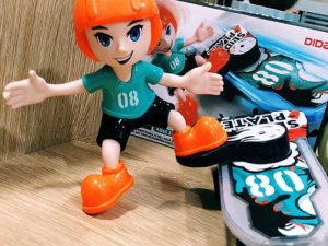 Sliding Plate -Electronic Stunt Skateboard Boy with Music & Light Effect (Multicolor)